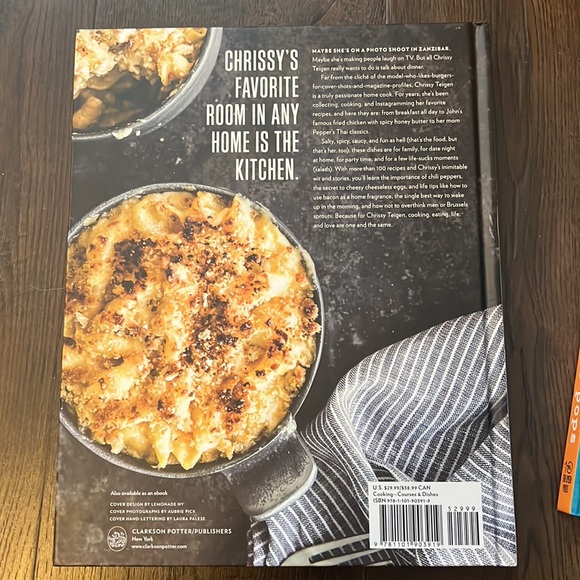 Chrissy Teigen Cravings & Peoples Pops Book Bundle - Picture 4 of 5